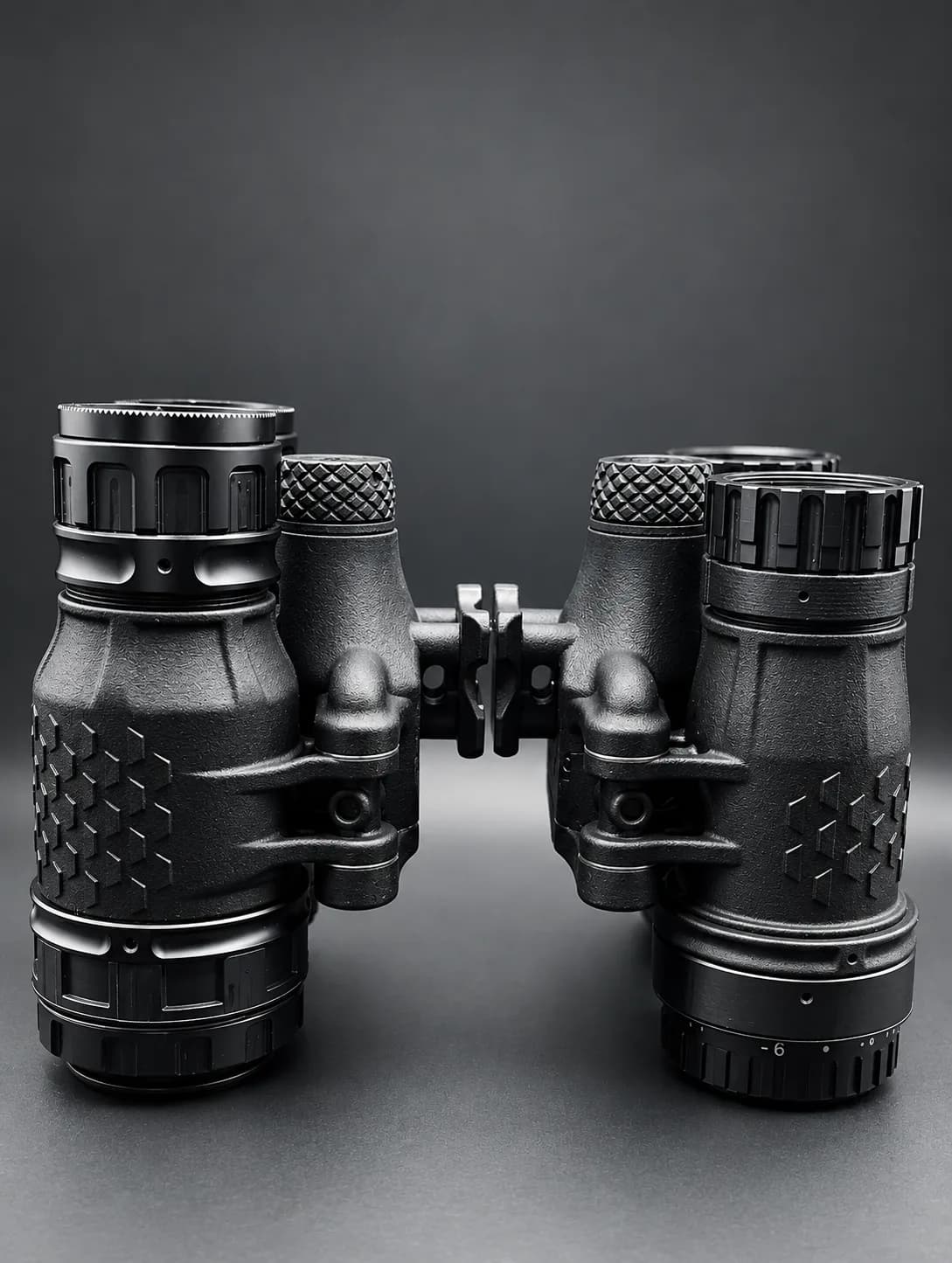 LAB-NVS MK2 16 mm et 18 mm, objectifs et ponts articulés, vue de trois-quarts